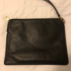 Tory Burch Accessories - Tory Burch clutch! Holds keys phones wallets, etc! Tory Burch Accessories - Tory Burch clutch! Holds keys phones wallets, etc!